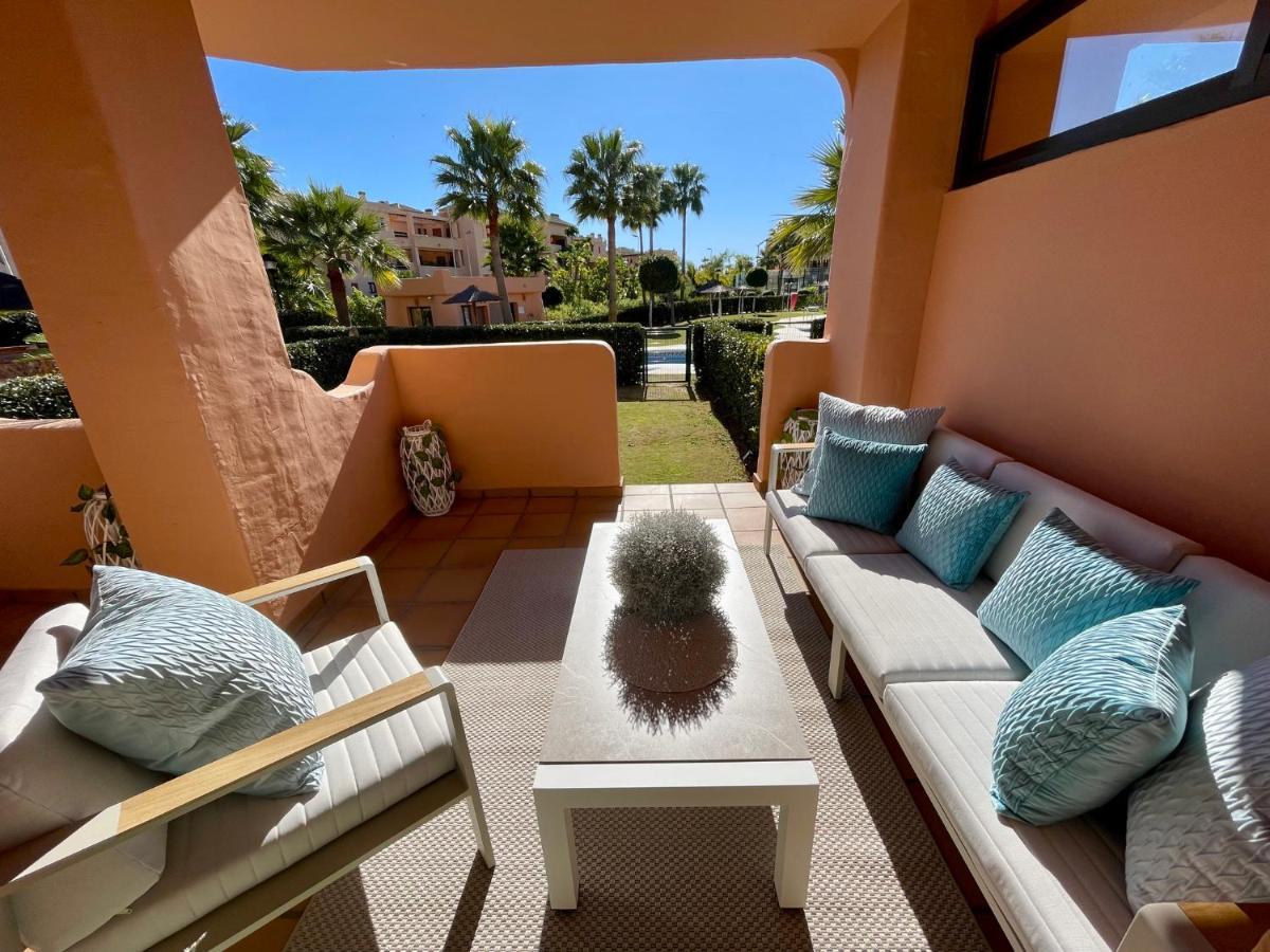 Casares Beach Golf Apartment With Private Garden Direct Pool Access Extérieur photo