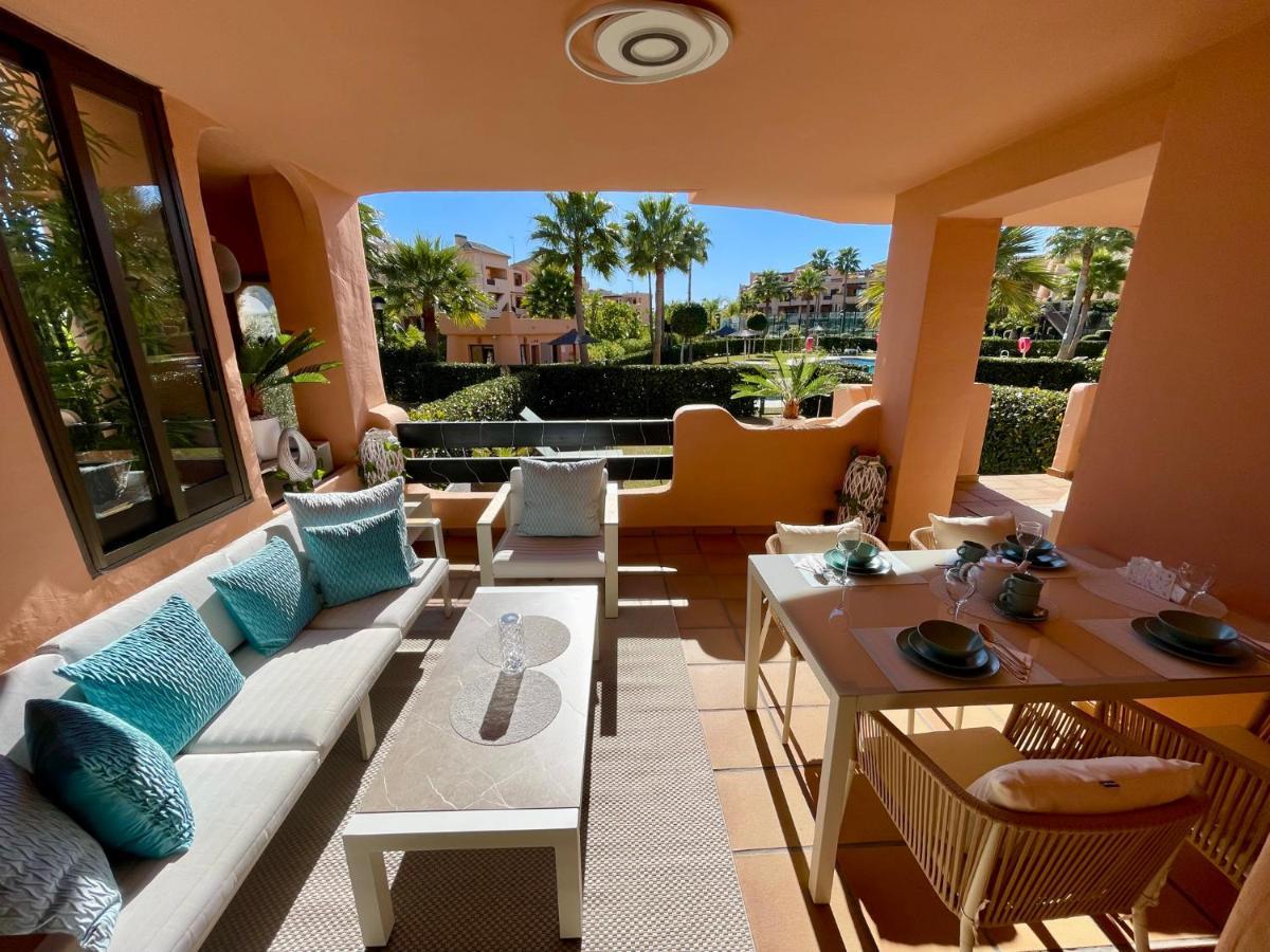 Casares Beach Golf Apartment With Private Garden Direct Pool Access Extérieur photo