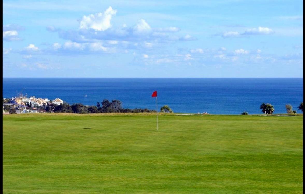 Casares Beach Golf Apartment With Private Garden Direct Pool Access Extérieur photo